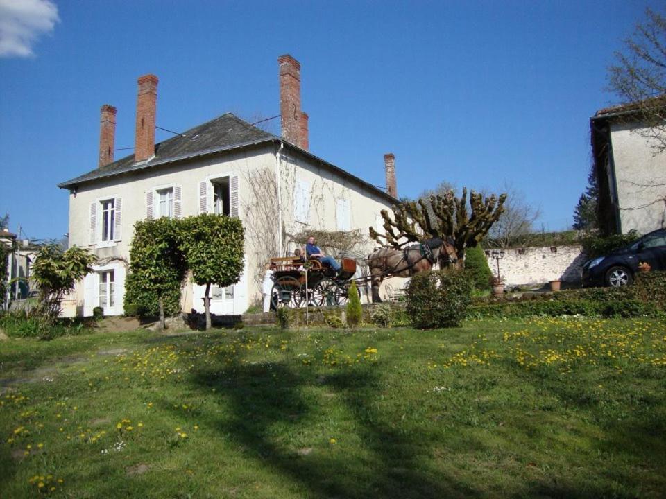 Bed and Breakfast Domaine de la Dame de Laurière à Solignac Extérieur photo