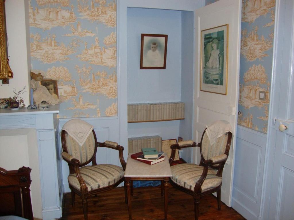 Bed and Breakfast Domaine de la Dame de Laurière à Solignac Chambre photo