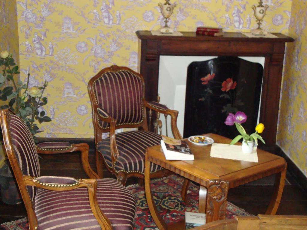 Bed and Breakfast Domaine de la Dame de Laurière à Solignac Chambre photo