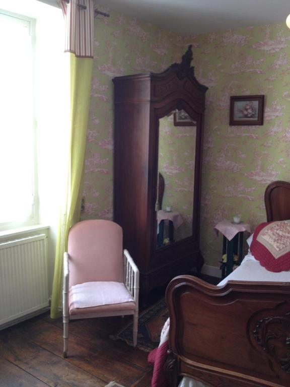 Bed and Breakfast Domaine de la Dame de Laurière à Solignac Chambre photo